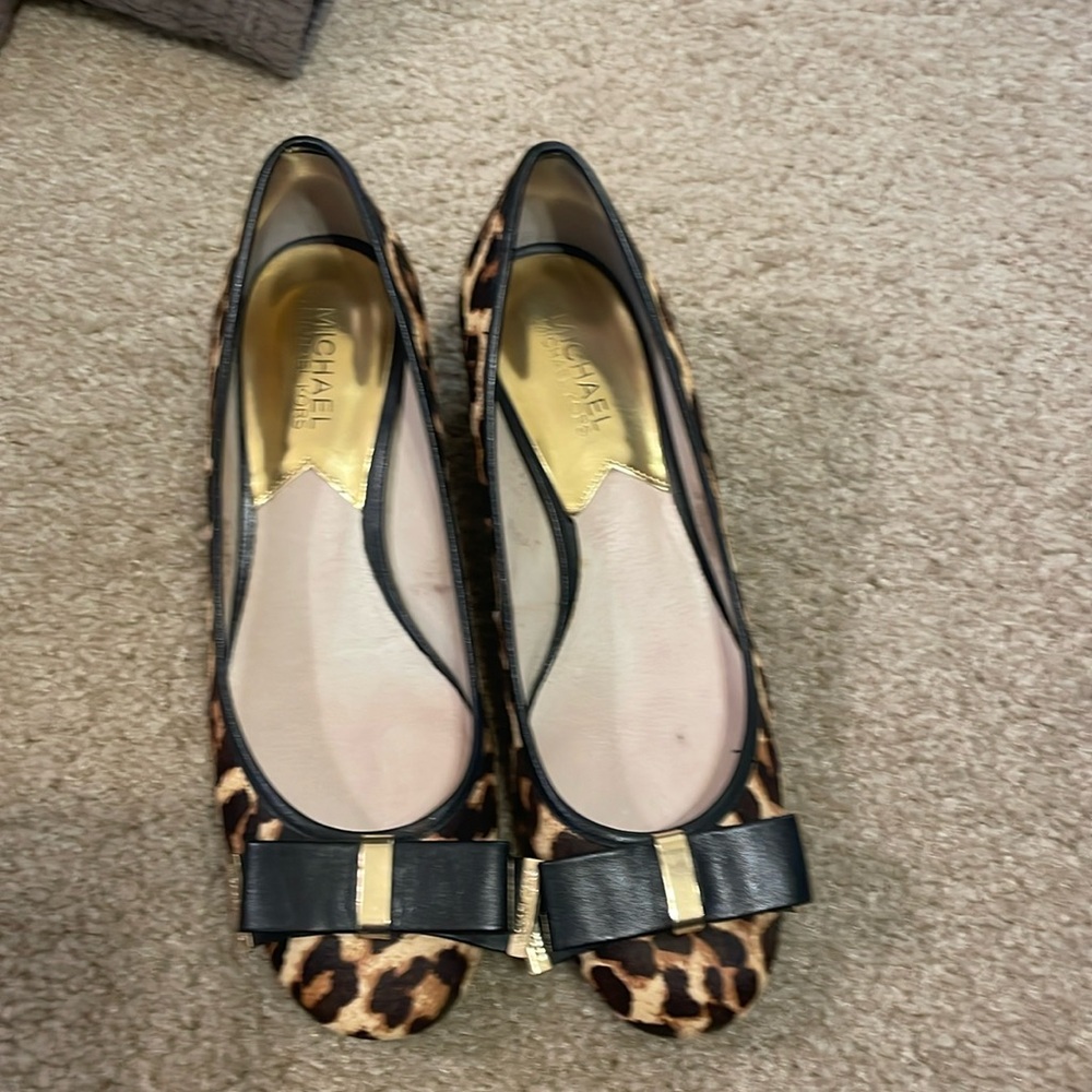 Michael Kors block heel shoe
Print is calf hair